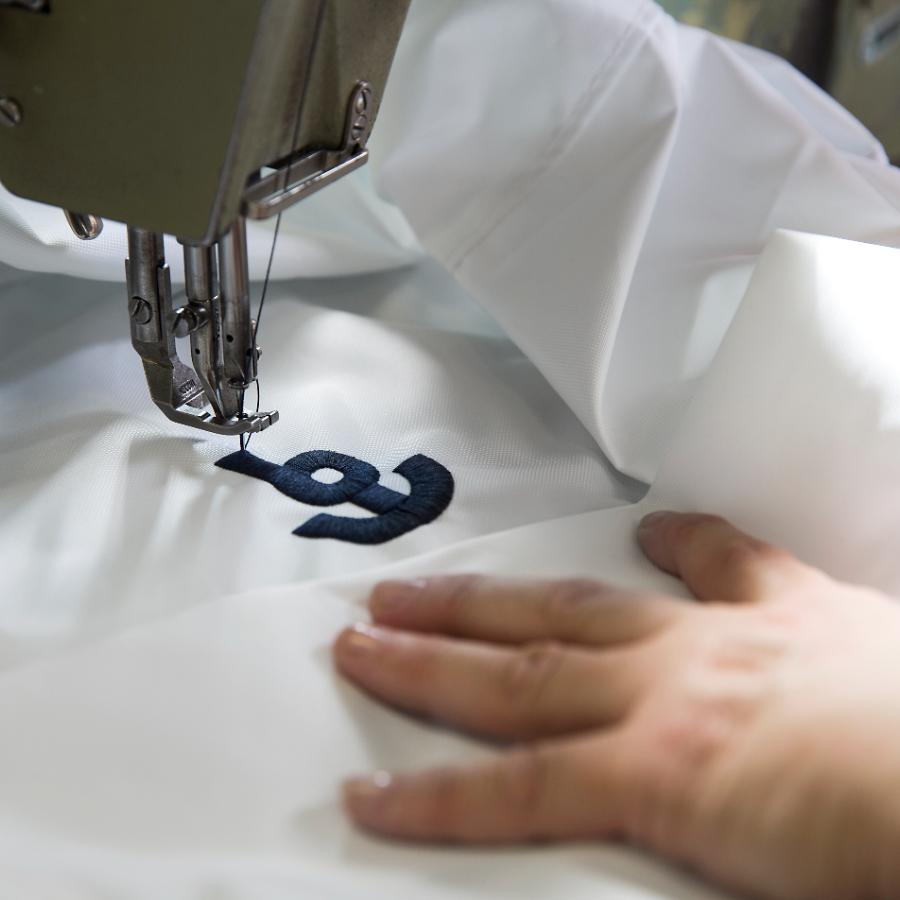 Cucitura del logo besenzoni 