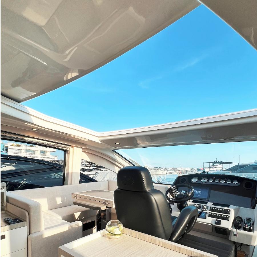 hard top scorrevole per imbarcazioni a motore e yacht 