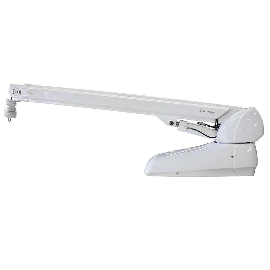 Besenzoni Gru per yacht installabile sul flybridge G509 braccio abbassato