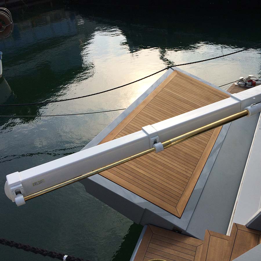 Gruetta G 433 con movimentazione oleodinamica completamente estesa