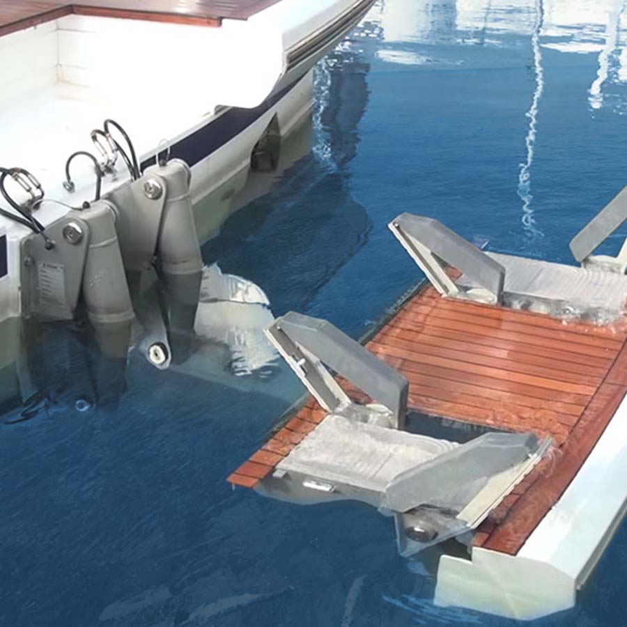 tender launch per yacht tutto giù