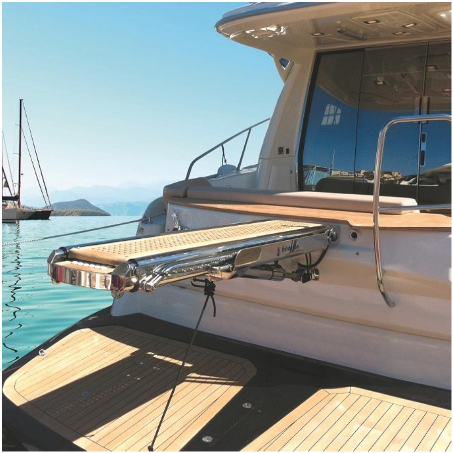 Besenzoni passerella idraulica esterna PI 382 SPRINT con struttura in acciaio inox lucido