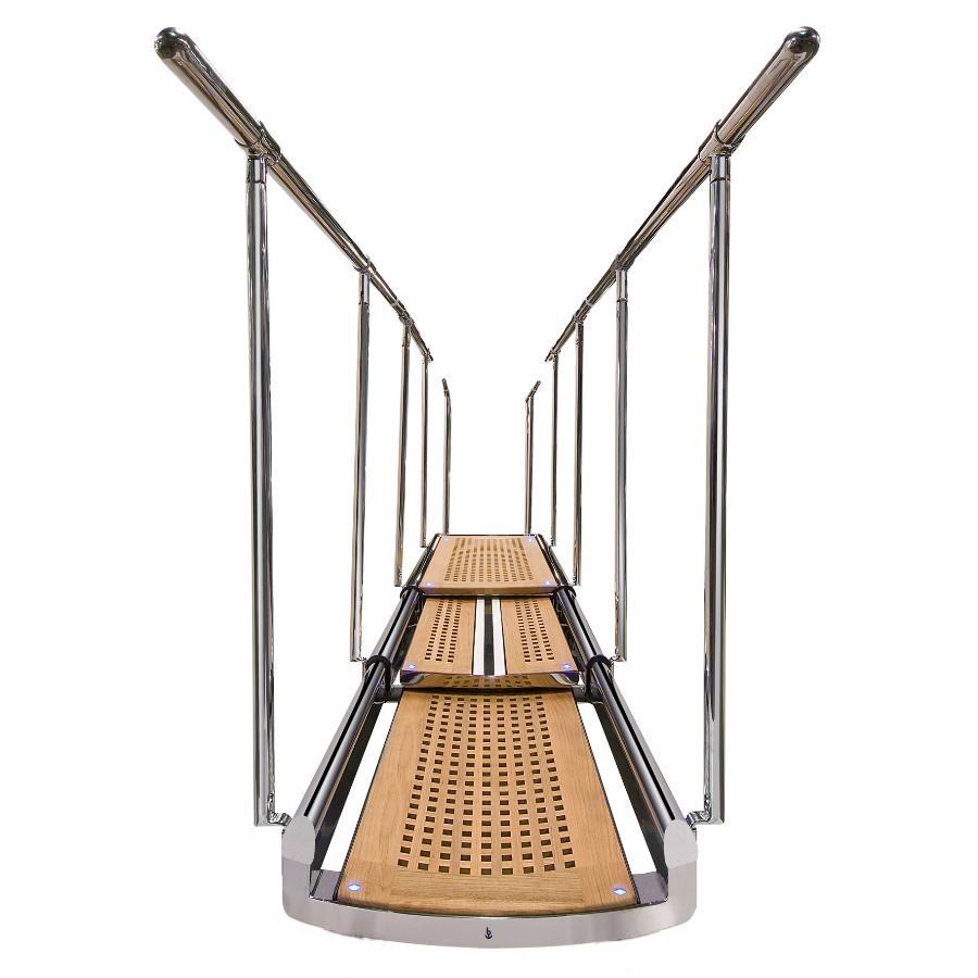 passerella per barche vista frontalamente