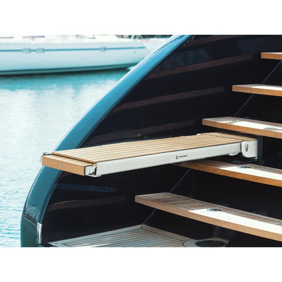 Besenzoni Lapasserella con sistema elettrico installata su barca a vela 
