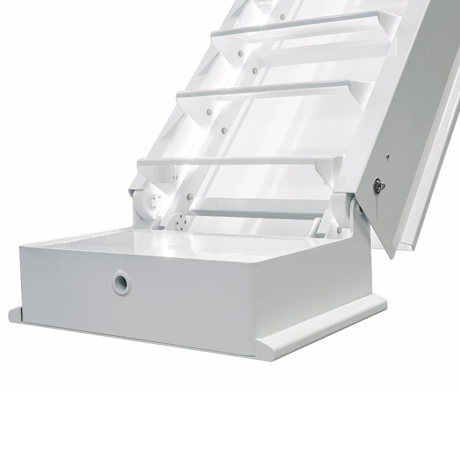 Scala da imbarco automatica girevole a scomparsa nella murata dello yacht Si 411 scala di banda ,struttura in acciaio inox verniciato dettaglio scalino